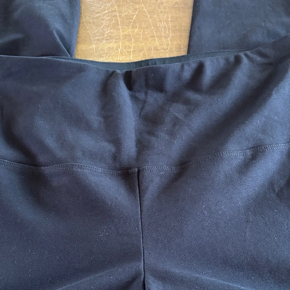 NWT! Chico's Black Zenergy So Slimming Leggings - Picture 6 of 10